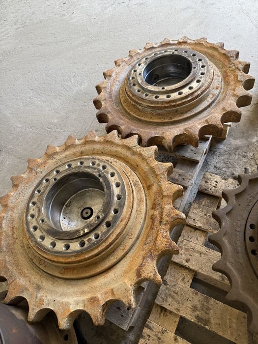 Zwolnica liebherr FAT 355 do koparki Liebherr R926/ części zwolnicy