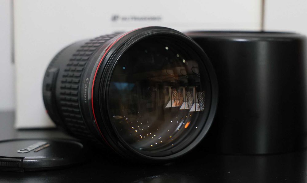 Objetiva Canon EF 135mm F2L USM (como nova)