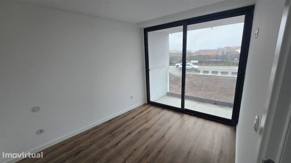 ARRENDAMENTO - Apartamento T1 NOVO na Póvoa de Varzim