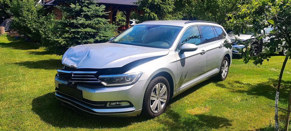 Volkswagen Passat Serwisowany! lekko uszkodzony do poobkładania...