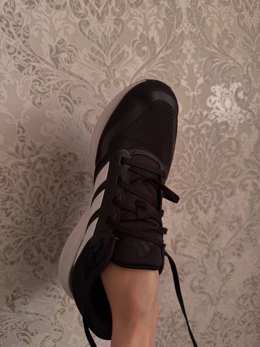 Чоловічі кросівки adidas