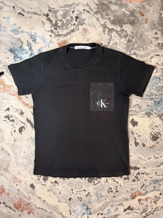 Calvin klein  футболка