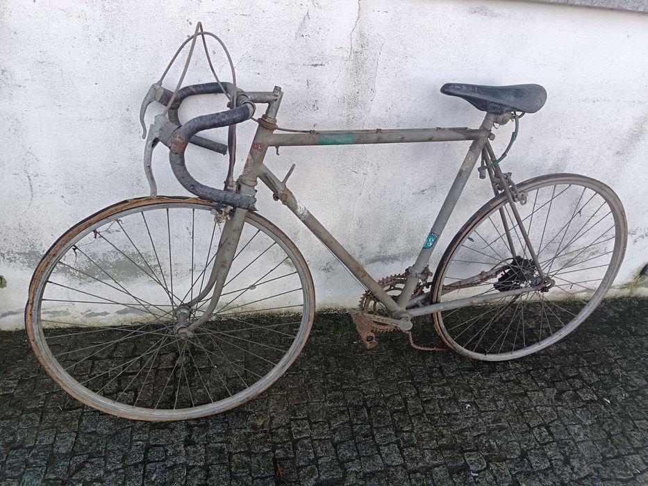 Bicicleta antiga EFS de corrida roda 28