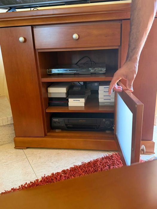 Mesa centro sala e apoio TV