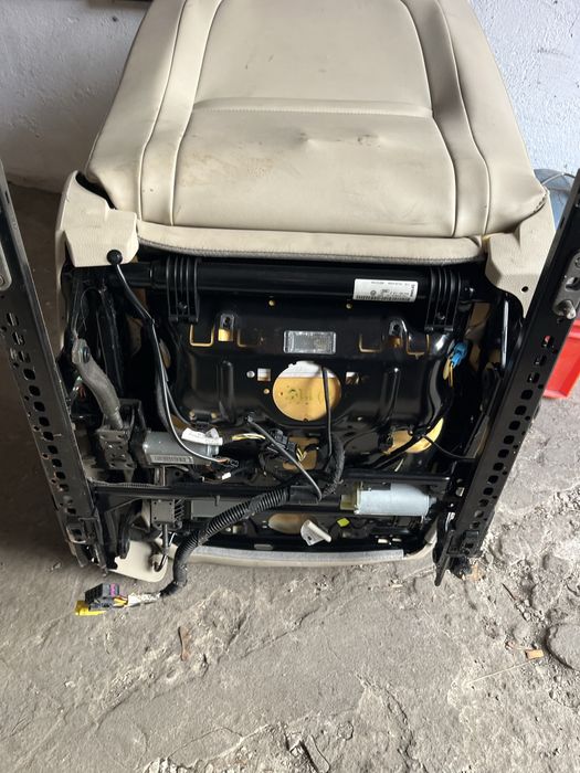 Fotele Skoda Superb 2