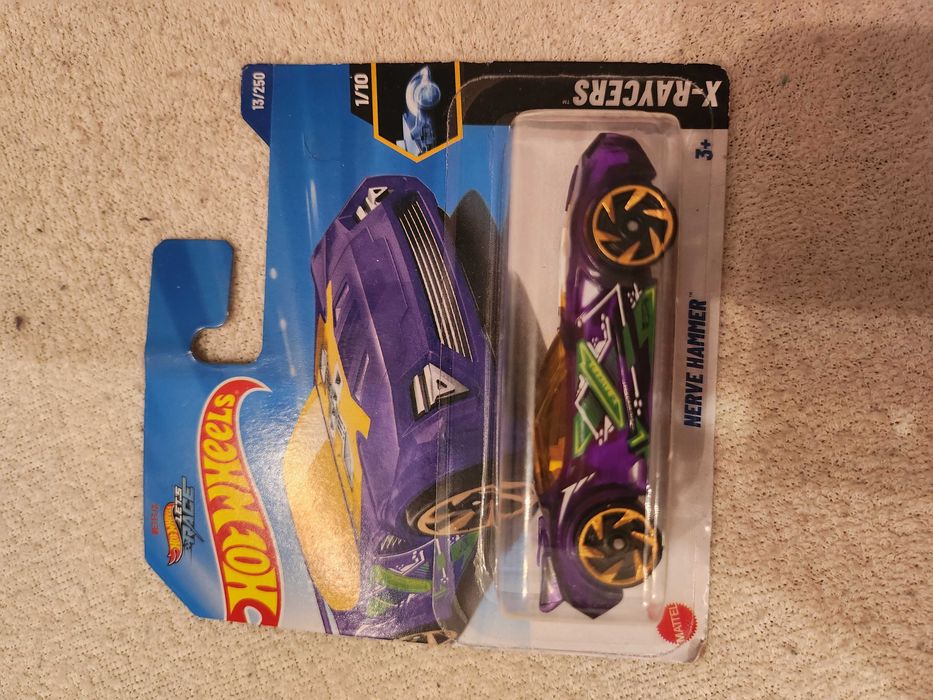Hot wheels Nerve Hammer nowe autko resorak