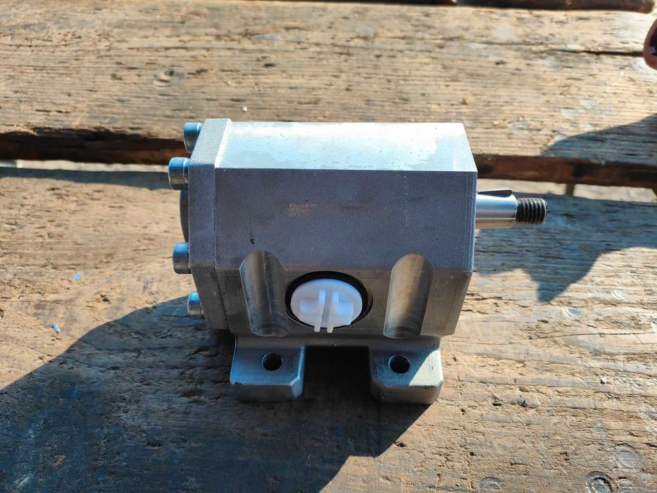 Pompa hydrauliczna wzmocniona URSUS C-330