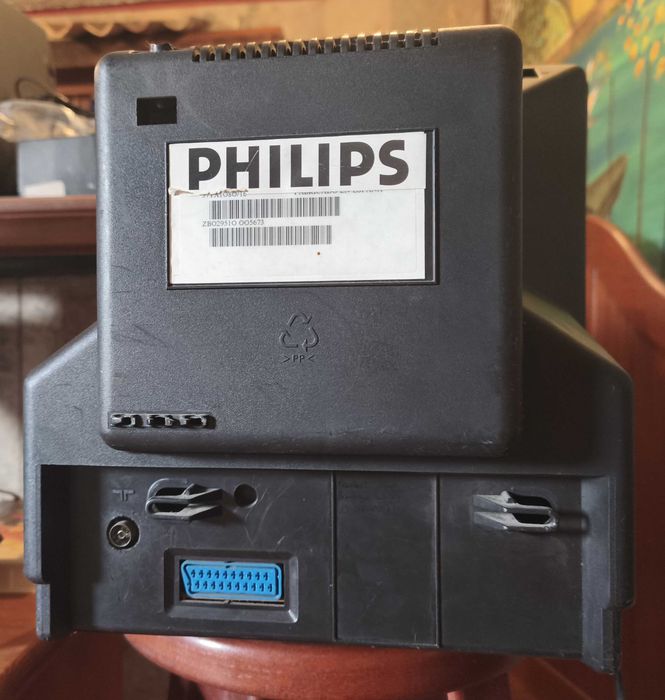 TV CRT Philips 14 polegadas