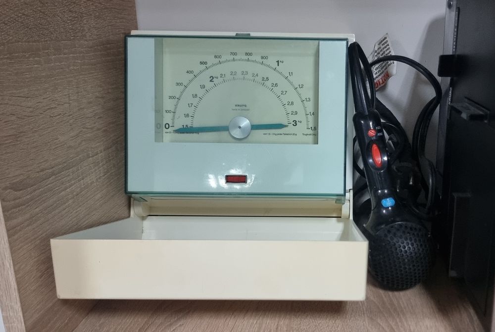 Ваги вінтажні робочі