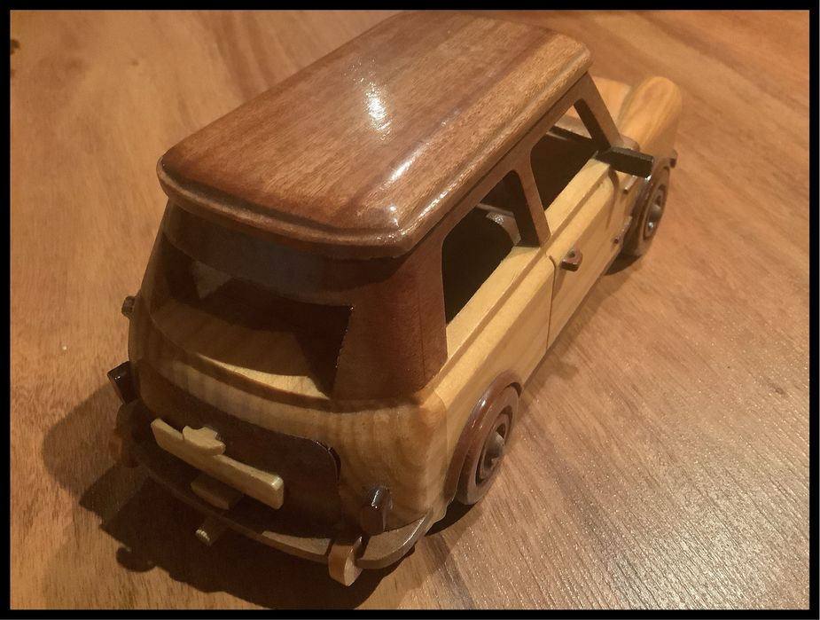 Carros em Madeira Made in Portugal