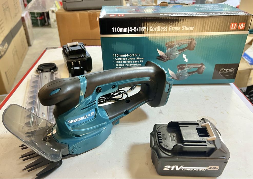 Аккумуляторные ножницы кусторез SAKUMA CUM 1221