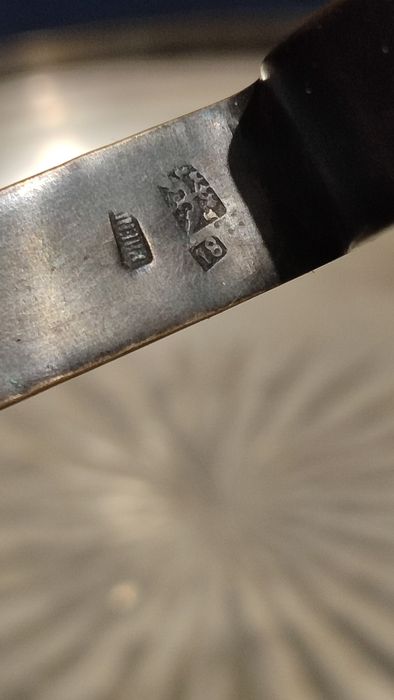 Старовинна велика фруктовниця кошик