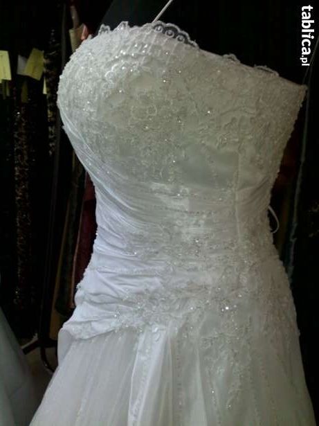 Suknia ślubna biała