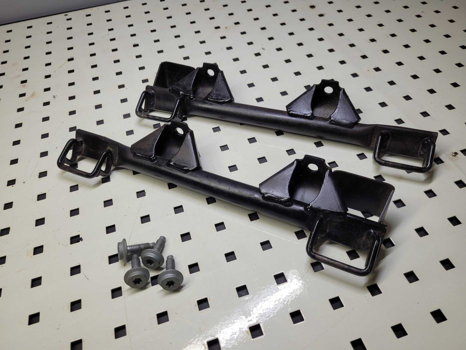 Mocowanie Isofix Audi OE A4 B6 B7 A6 C6 Seat Exeo Lewy + Prawy 8E0.813545B 8E0.813546B komplet śrubki