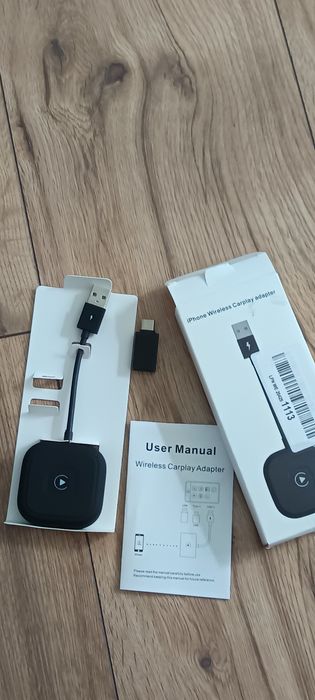Bezprzewodowy adapter CarPlay do iPhone'a  Plug and Play