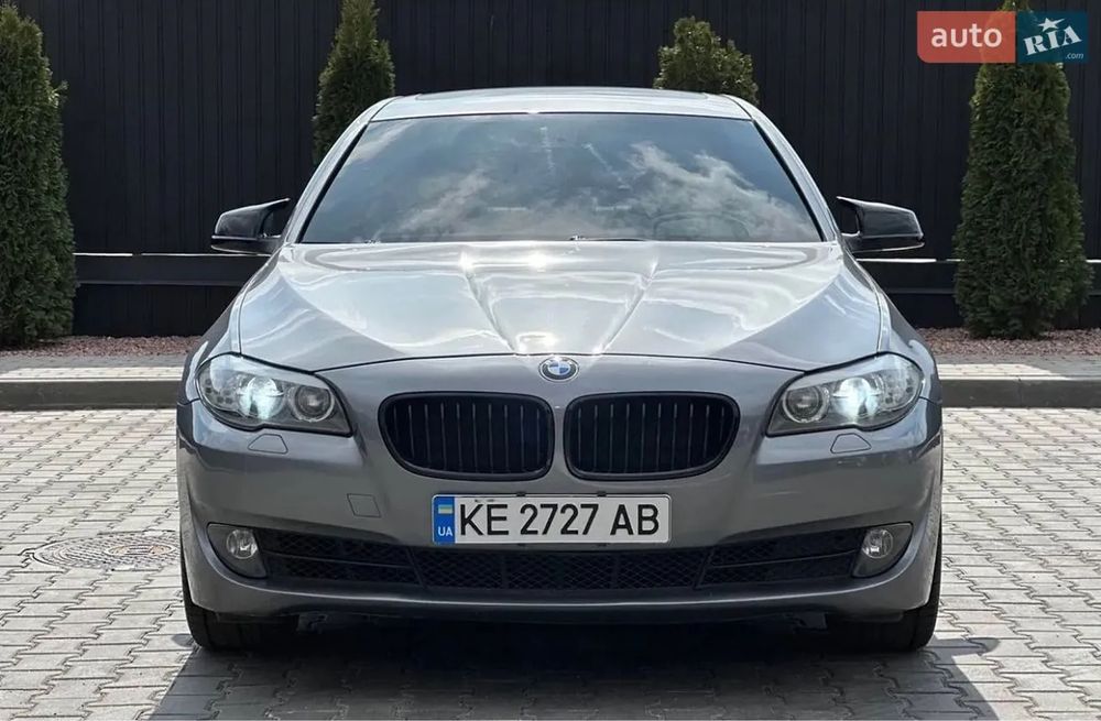 Продам BMW 5 Series 2012