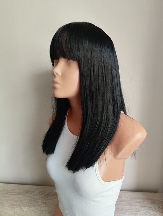 Nowa realistyczna peruka wig bob kare z grzywką kolor czarny