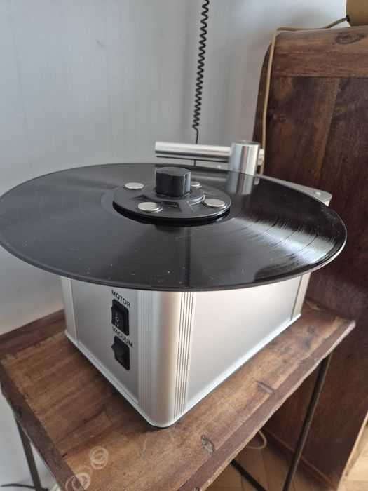 Pro-Ject VC-E2 INT – odkurzająca myjka do płyt winylowych