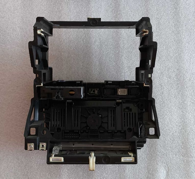 Rns-e Rns-e LED Audi A3 S3 8p Audi Navigation plus + kod Kosz 2Din !