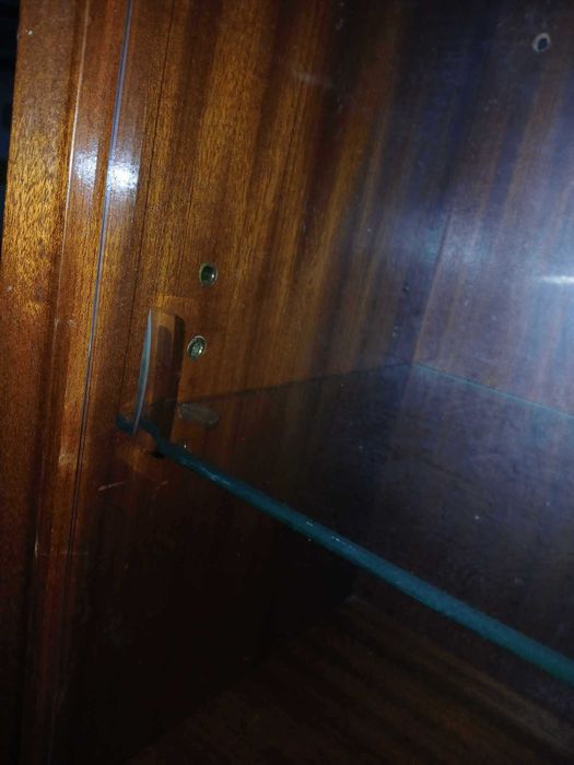 Aparador Olaio, suspenso, modelo Caravela, desenhado por José Espinho nos anos 60