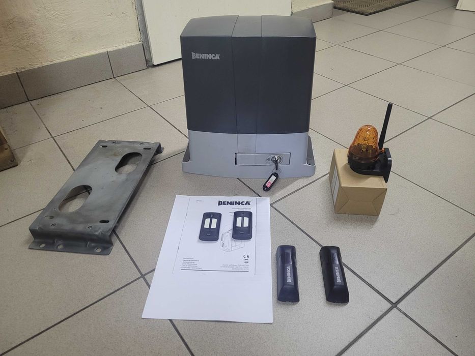 napęd do bramy przesuwnej