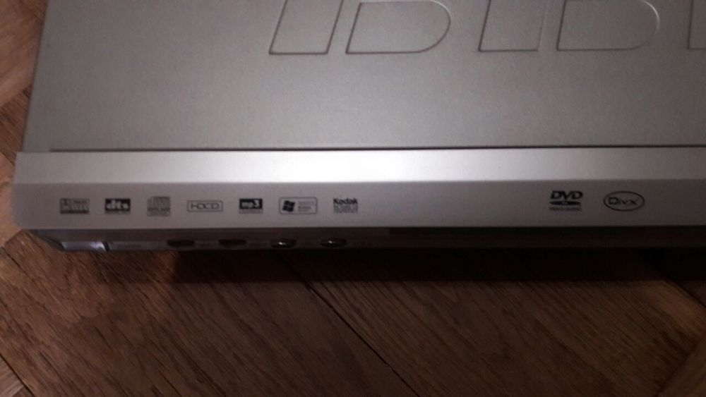 DVD плеєр BBK DV721SI програвач компакт дисків