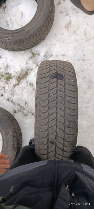 Хорошая зимняя резина R15 195/65 б/у