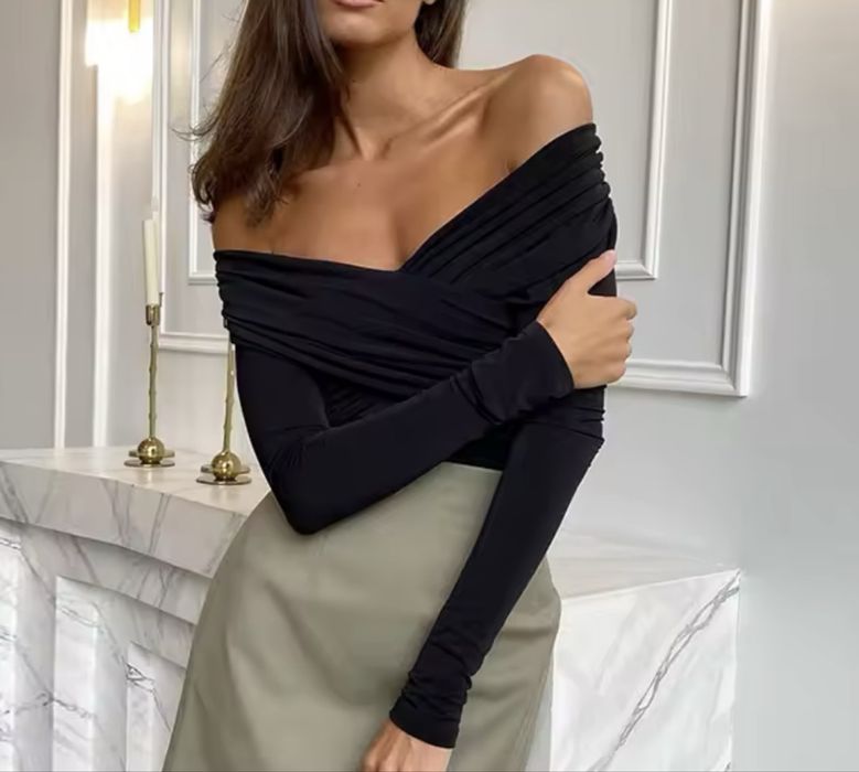 Боді з відкритими плечима