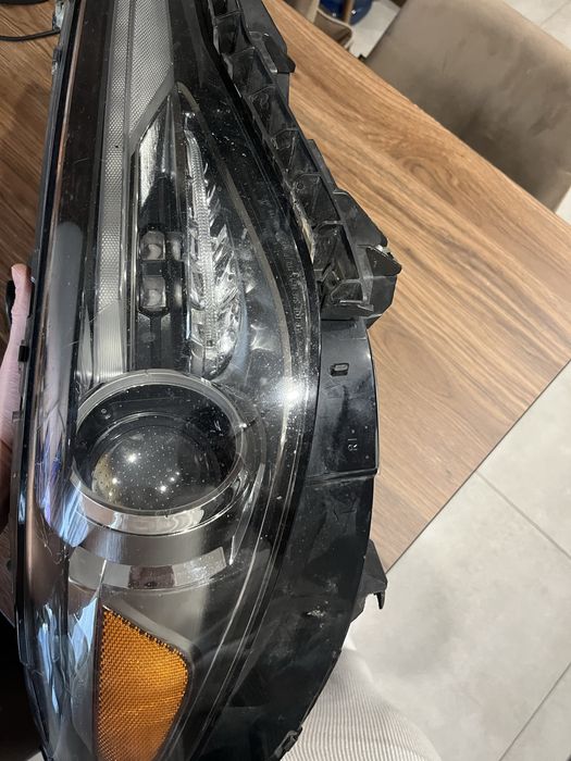 Ліва фара (пасаживрська сторона) alfa romeo gulia