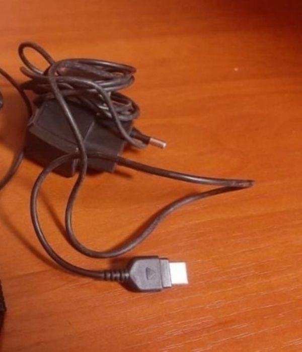 Зарядний пристрій до кнопочного телефону samsung - оригінал.