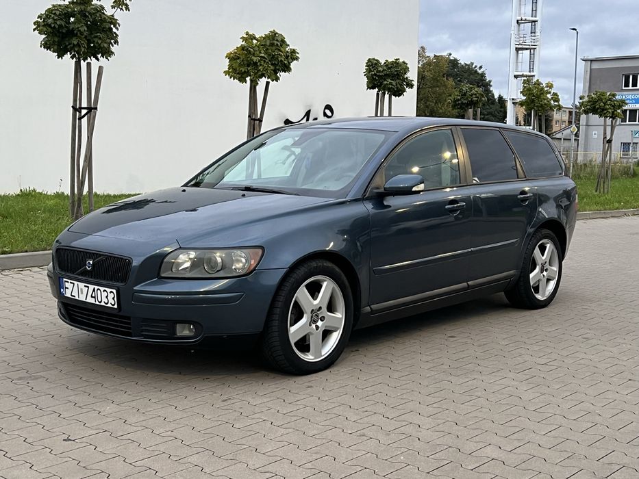 Volvo V50