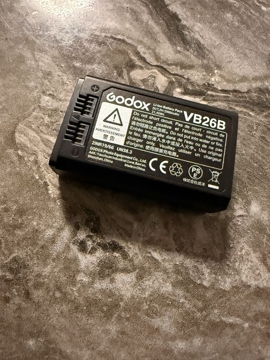 Jak nowa Godox V1 do Sony E