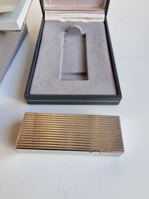 Dunhill- Isqueiro de prata  ( preço de saldo)