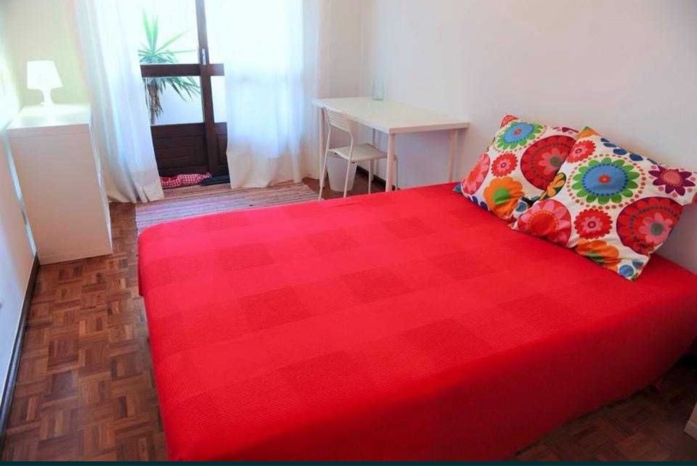 Alugo arrendo Quarto para trabalhador/a avenida marquês de pombal