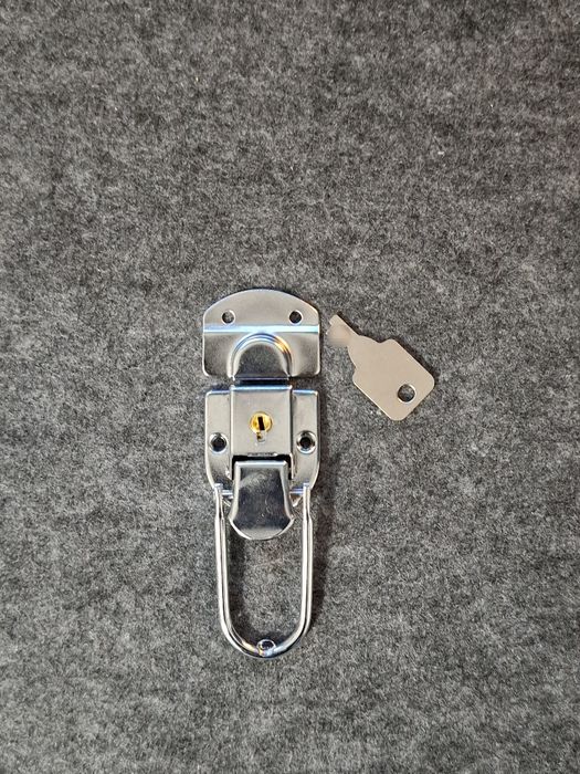 Fechadura com chave / trava Case Guitarra Nova