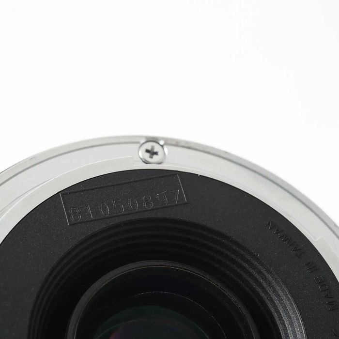 Об’єктив Canon EF 28–105mm f/3.5–4.5 II USM