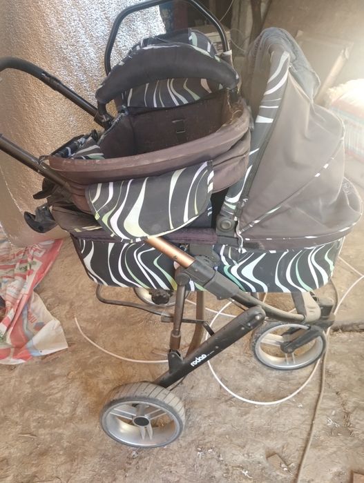 Продам дві коляски зима літо