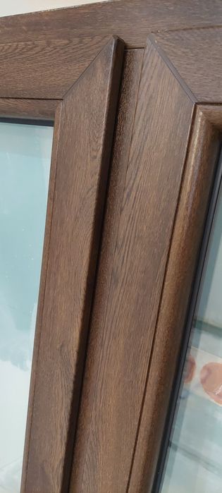 Okna plastikowe prawie nowe 150x145  kolor ORZECH