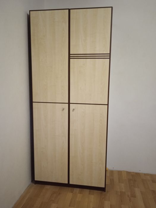 Шкаф двухстворчатый для одежды