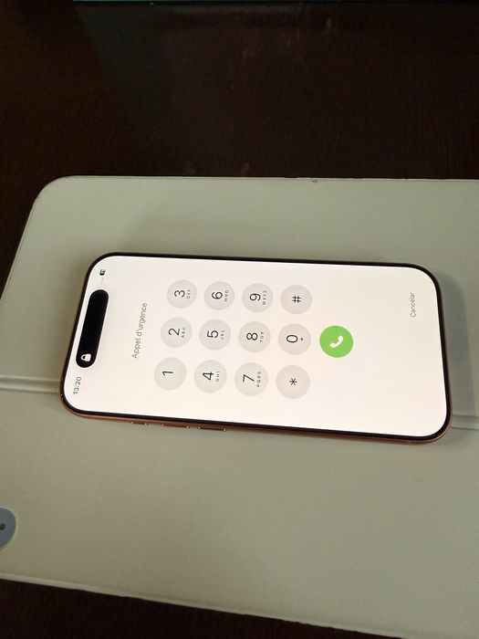 iPhone 17 pro orange(заблокований)