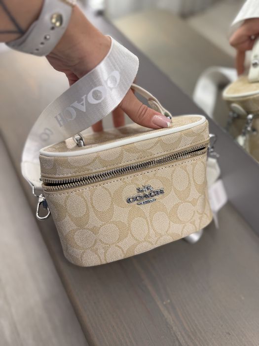 Нова гарна сумка coach