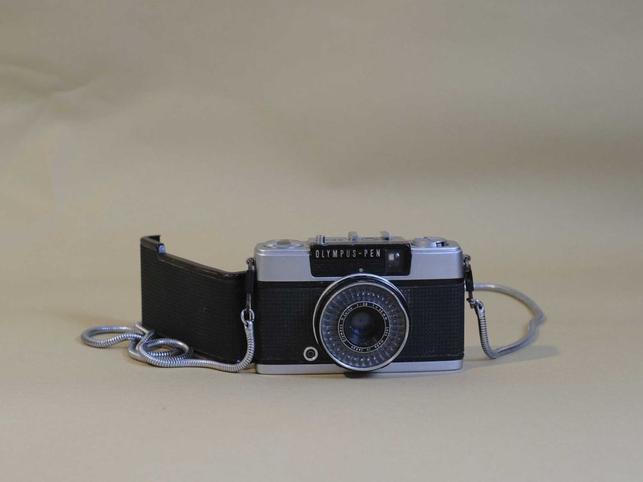 Camera half frame Olympus Pen EES-2 (não funciona)