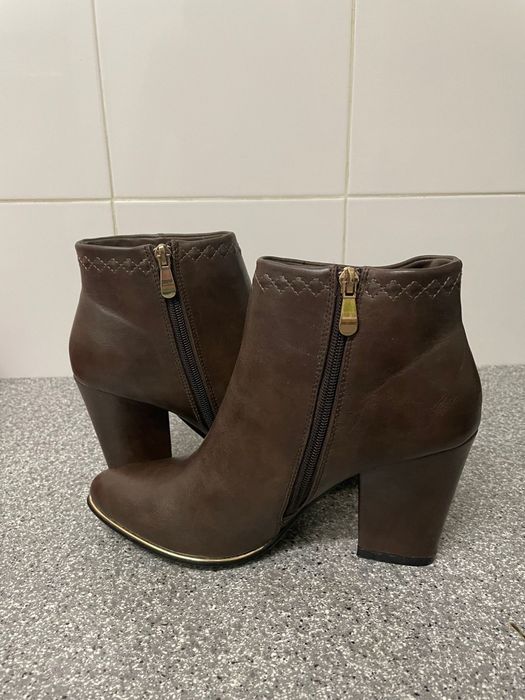 Botas Novas femininas  N 41