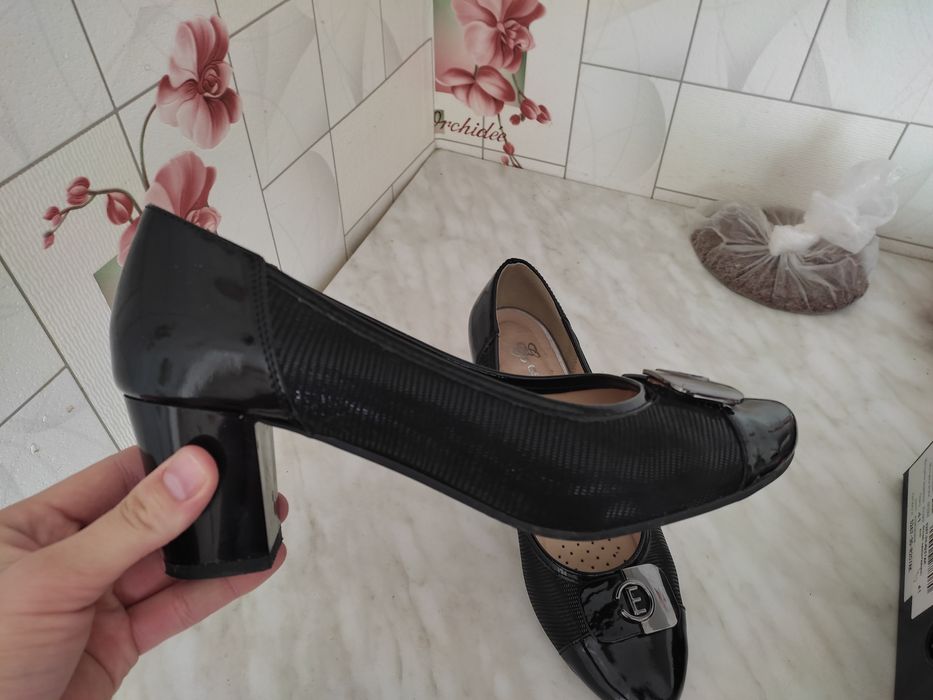 Туфлі жіночі шкіряні