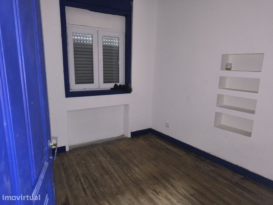 Prédio para Recuperar com Elevado Potencial | Portomar (Mira)