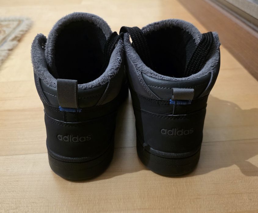 Ténis Adidas Unisexo