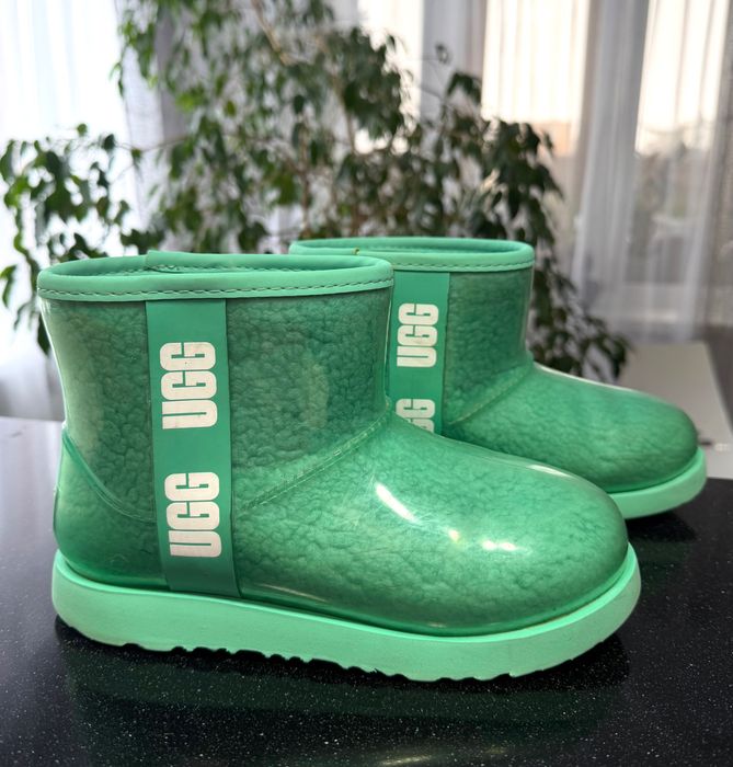 Дитячі чобітки UGG розмір 35 євро, з США оригінал