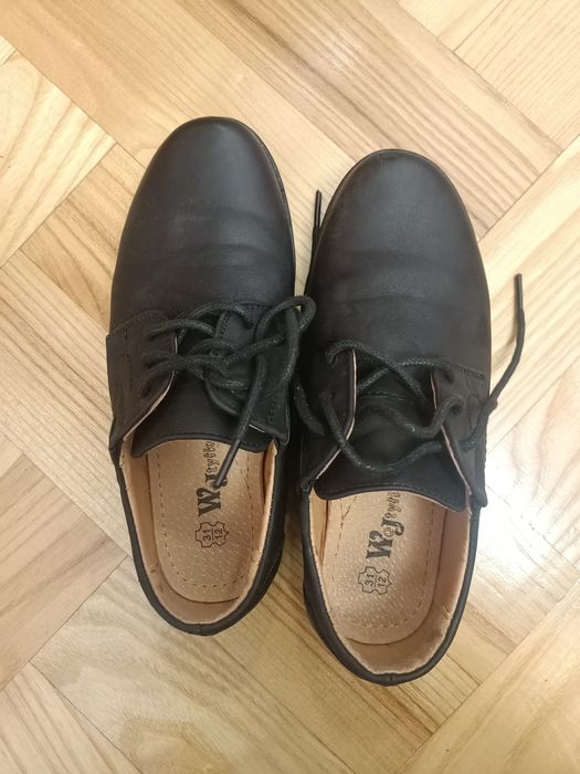 Buty wyjściowe lakierki Wojtyłko czarne skóra r 31