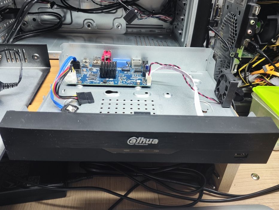 Rejestrator Dahua NVR4108-HS EI