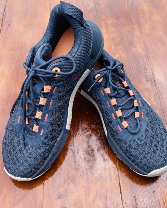 Чоловічі кросівки Under Armour TriBase Reign 5